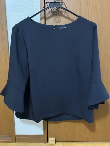 언타이틀 플레어 소매 티셔츠 일본제