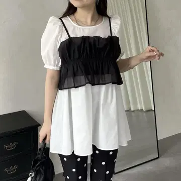 뷔스티에 세트] 퍼프 슬리브 페플럼 블라우스 (M 사이즈)
