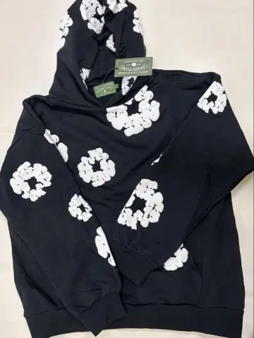 denim tears 블랙 꽃무늬 후드티