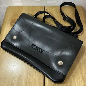 [중고] SEAL 씰 사코슈 백