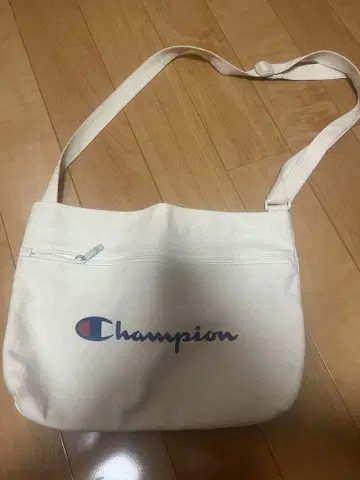 챔피온 사코슈 크림색