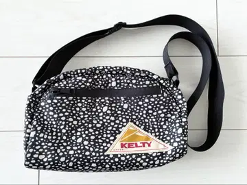 KELTY 켈티 숄더백 D 라운드 탑 S 블랙 달마시안
