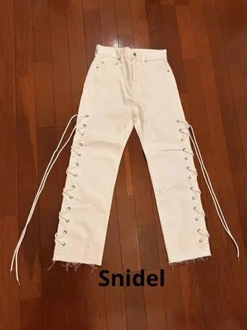 snidel 화이트 레이스업 데님 새상품 택 포함