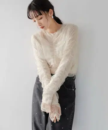 2P 셔링 LS 아이보리 시어 셔링 긴팔 상의