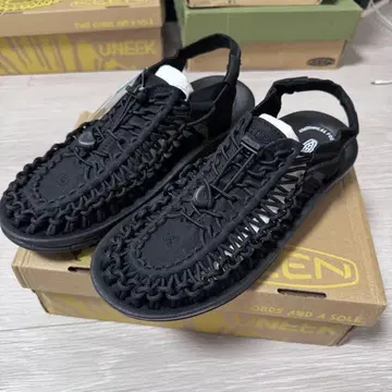 새상품 KEEN UNEEK TIEDYE 샌들 26cm