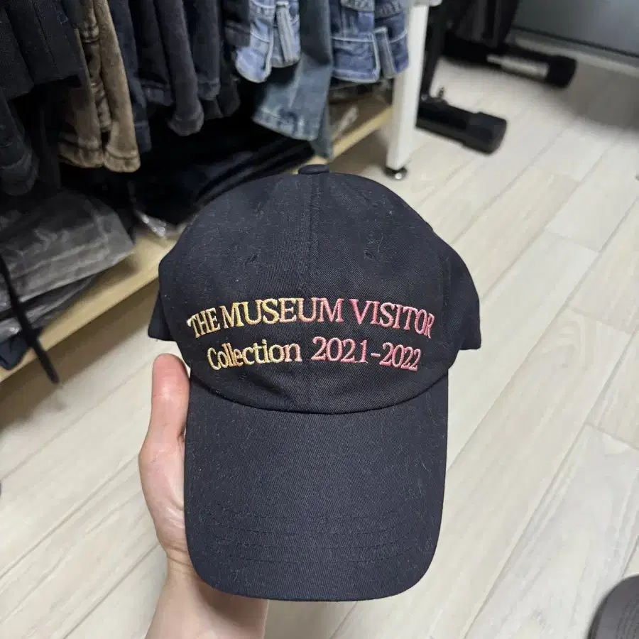 THE MUSEUM VISITOR  キャップ THE MUSEUM VISITOR キャップ - メルカリ