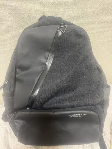 GUESS? 블랙 럭색/백팩