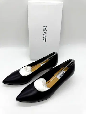 새상품 매킨토시 스틸레토 펌프스 블랙 22.5cm