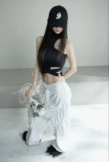 the red thread S ring curve tops 슬리브리스