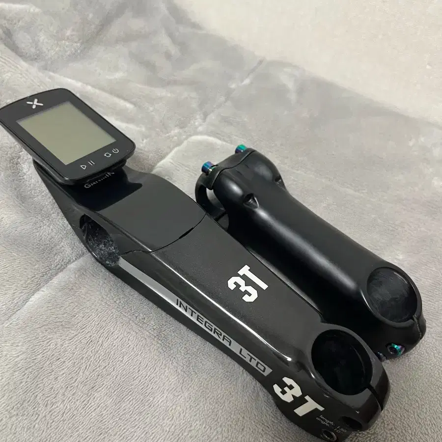 Garmin Edge ステムマウント と 3T Integraステム Garmin Edge ステム