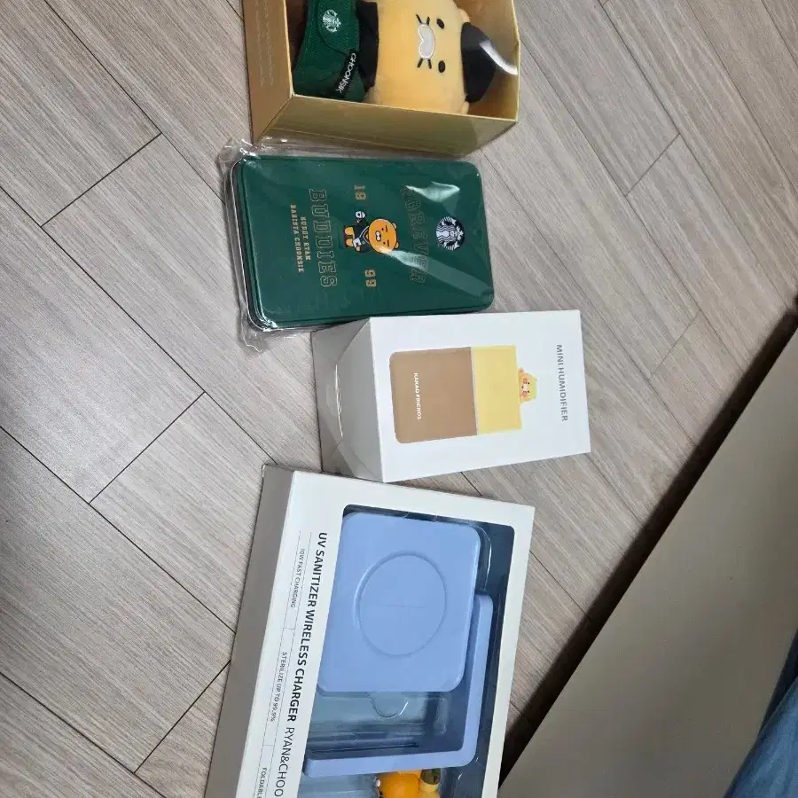 STARBUCKS 스타벅스 Starbucks Chun-sik, mini humidifier, and