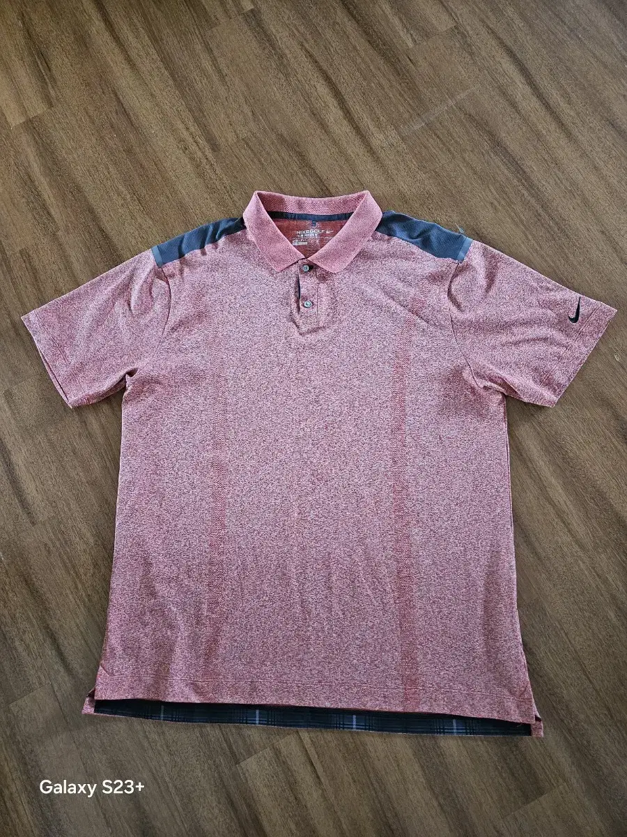 Nike Golf Wear, Size 105