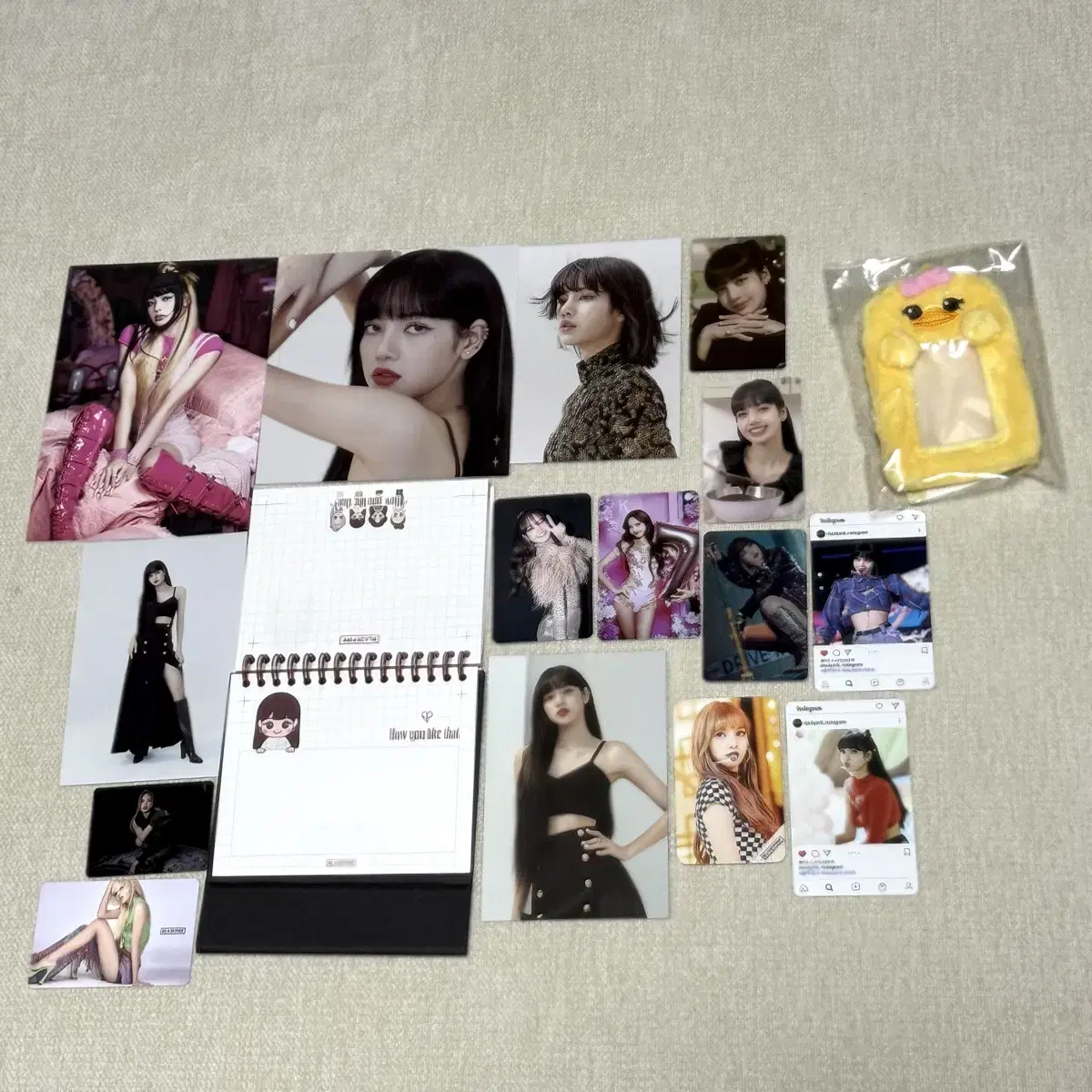 Blackpink lisa Goods Collection (Poca Holder Doll, Born Pink Worldtour Poca, Born Pink Magnet, etc.