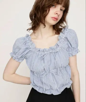 스트라이프 오프숄더 반팔 블라우스