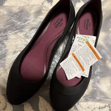 크록스 블랙 펌프스 컴포트 W7 23cm