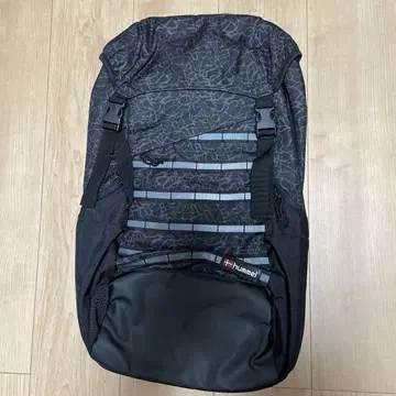 hummel HFB6067 블랙 쿠와 백팩