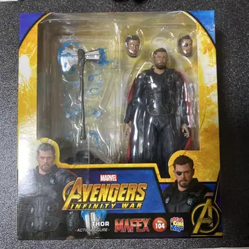MAFEX 소 인피니티 워