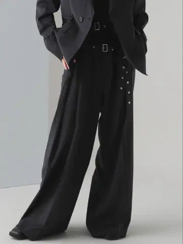 완판 색상 HARE UG 슬랙스 새상품급