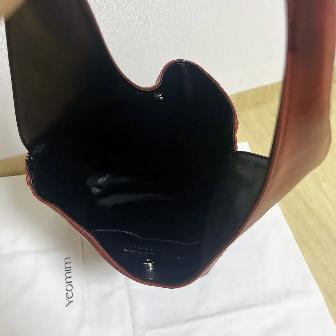 ショルダーバッグ・ポシェット YEOMIM cylinder bag rouge MUSINSA | YEOMIM cylinder bag (rouge)