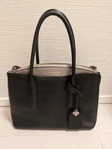 kate spade 블랙 가죽 핸드백