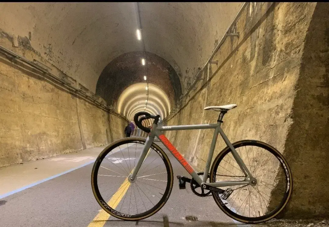 Dosnoventa Detroit First Owner