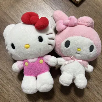 산리오 공식 헬로키티 & 마이멜로디 봉제 인형 세트 S 사이즈 20cm