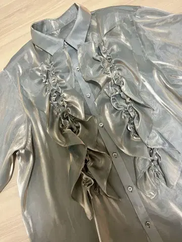 앤드엘시 &ellecy 시어 프릴 셔츠 카키 컨디션 최상