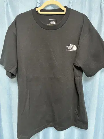 THE NORTH FACE 블랙 티셔츠