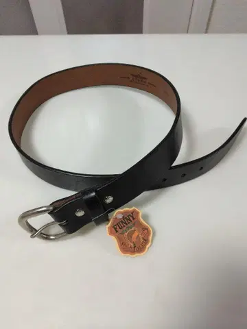 거의 새 상품 미사용  Funny  블랙 가죽 벨트  w32  38mm