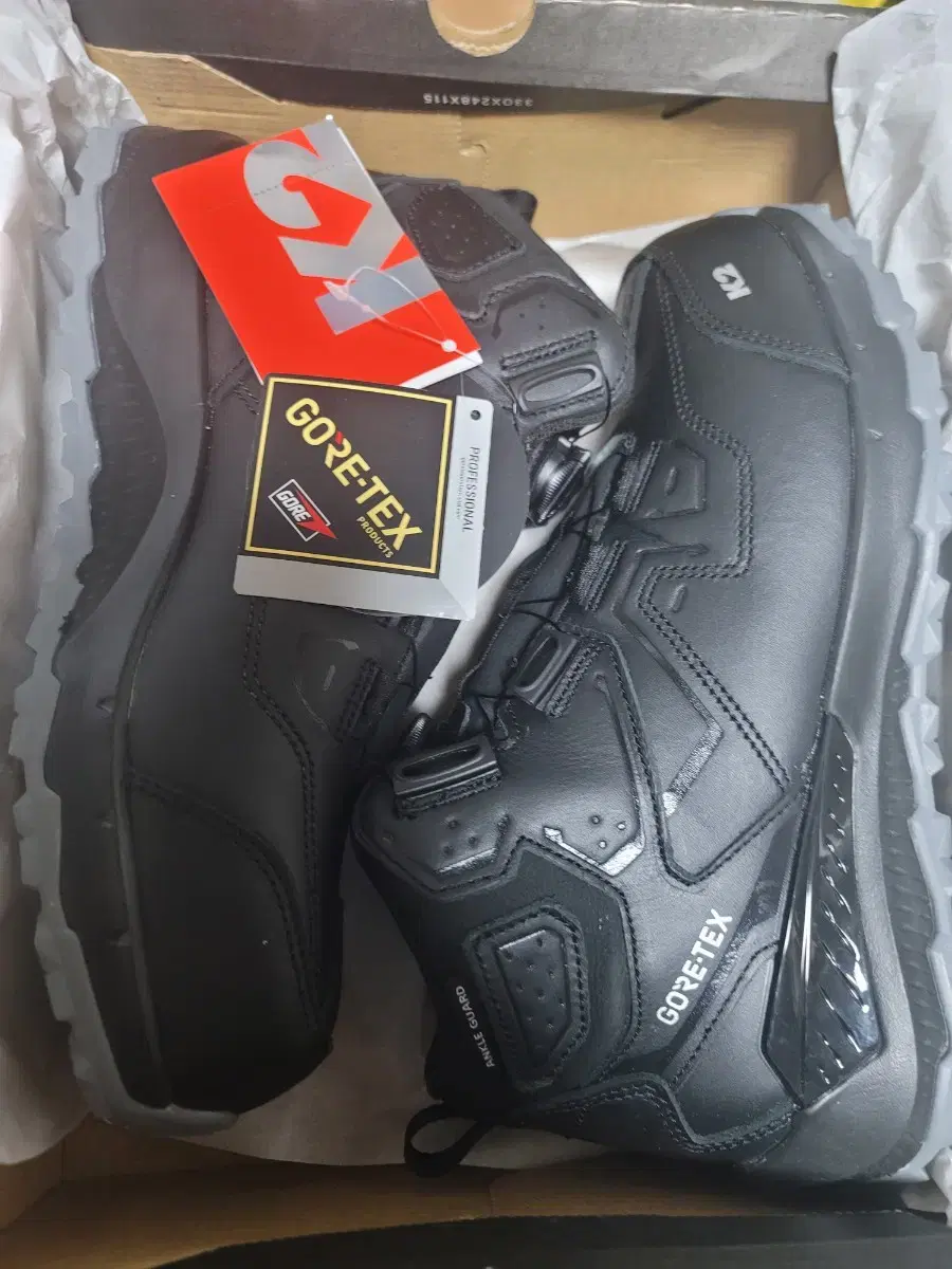 K2 KG-103 Safety Shoes 260 270