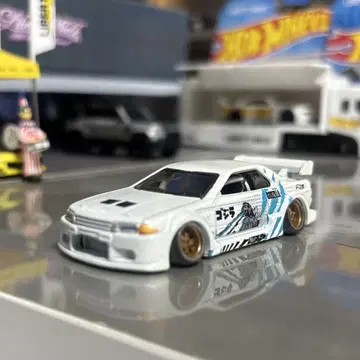 Nissan Skyline GT-R (R32) 커스텀 고질라
