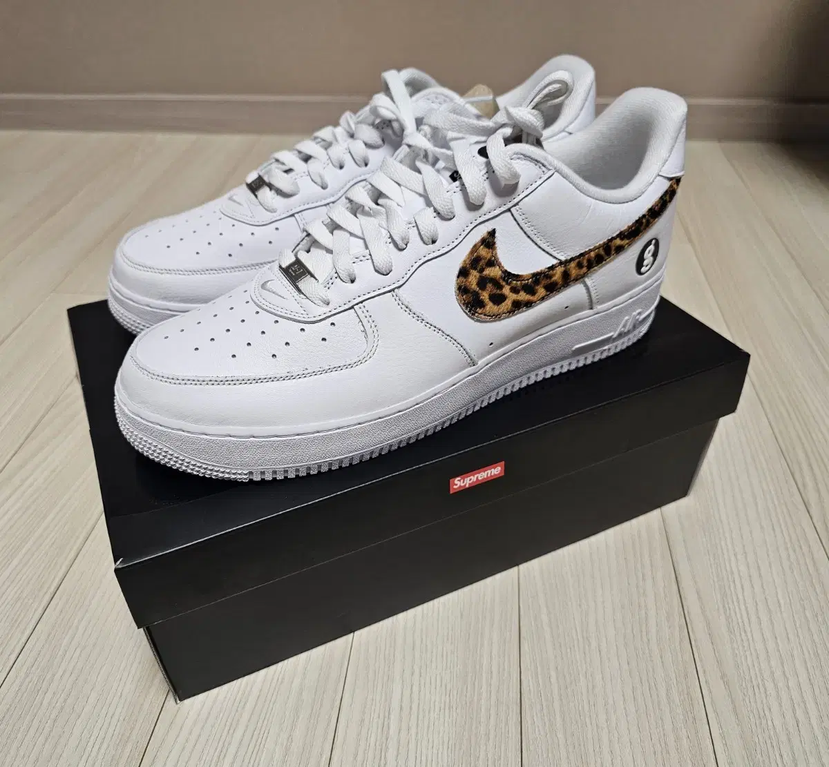 [305] Nike x Supreme x Goodenough Air Force 1 Low White