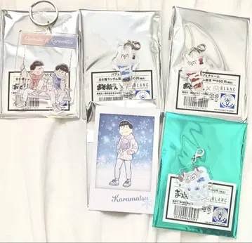 오소마츠 6쌍둥이 콜라보 카페 BLANC 아크릴 키링 장남