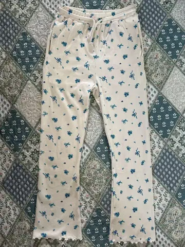 홀리데이 슈퍼 리브 팬츠 (리본)