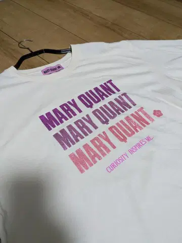 MARY QUANT 아이보리 오버 사이즈 티셔츠
