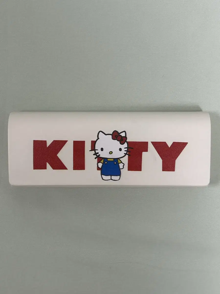 (New) Kitty Hard Glasses Case