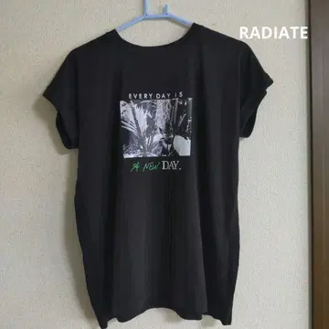 RADIATE 보타니컬 포토 프린트 로고 T