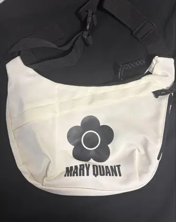 MARY QUANT 플라워 로고 숄더백