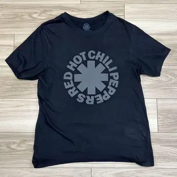 Red Hot Chili Peppers 티셔츠