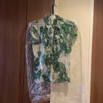 자라 반팔 블라우스