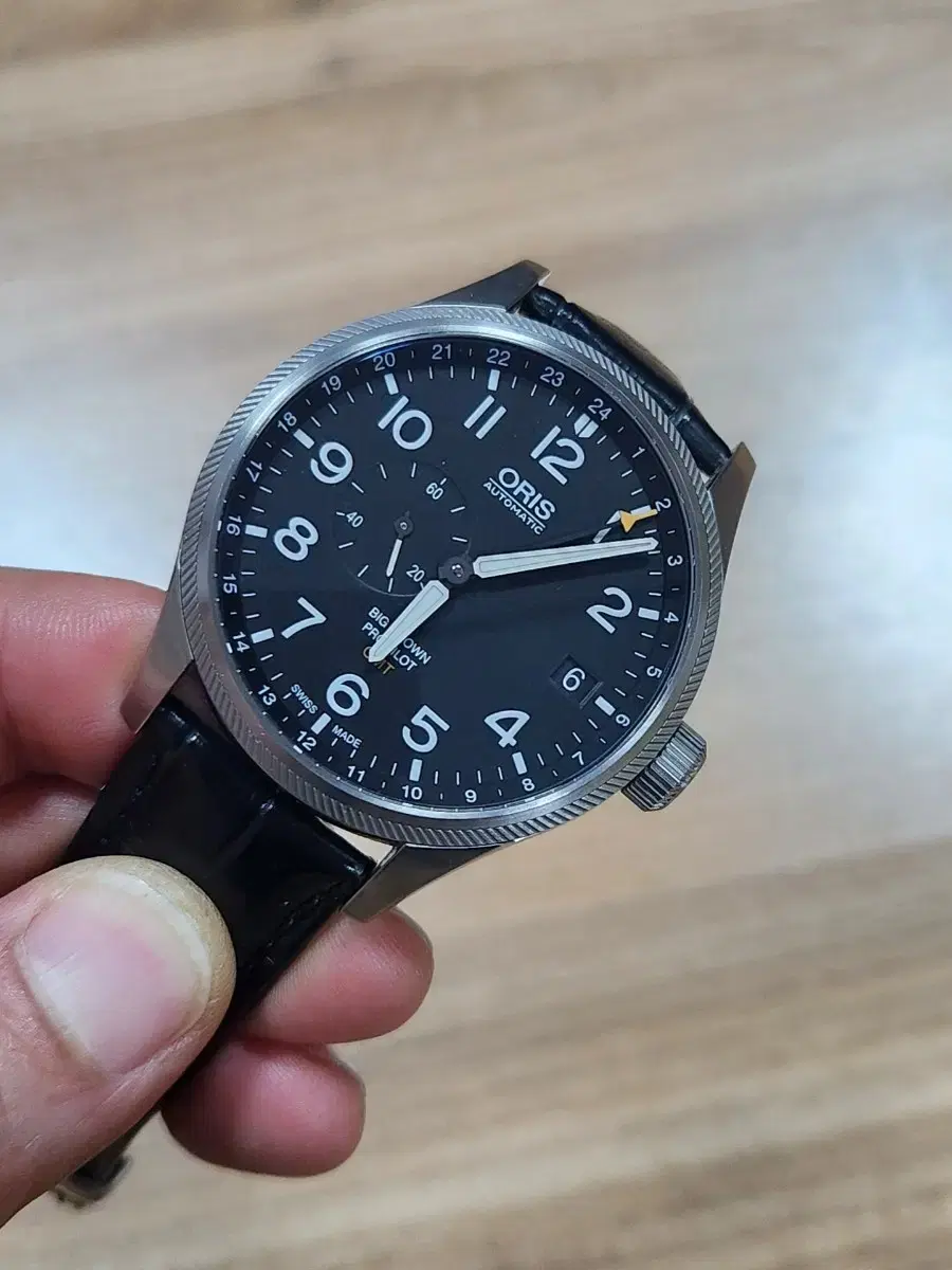 ORIS 빅크라운 프로파일럿 GMT 스몰 세컨드
