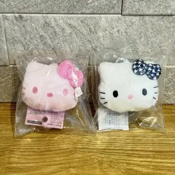 헬로키티 페이스 모양 마스코트 홀더 블랙 핑크 2개 세트