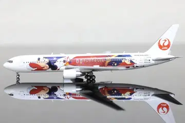 JAL B767-300