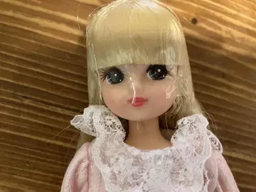 리카짱 캐슬 브론즈 헤어 핑크 드레스 미사용품