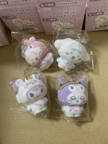 치이카와 산리오 시크릿 플로키 마스코트 참