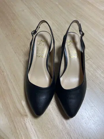 블랙 슬링백 펌프스