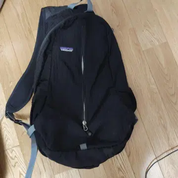 Patagonia 블랙 백팩