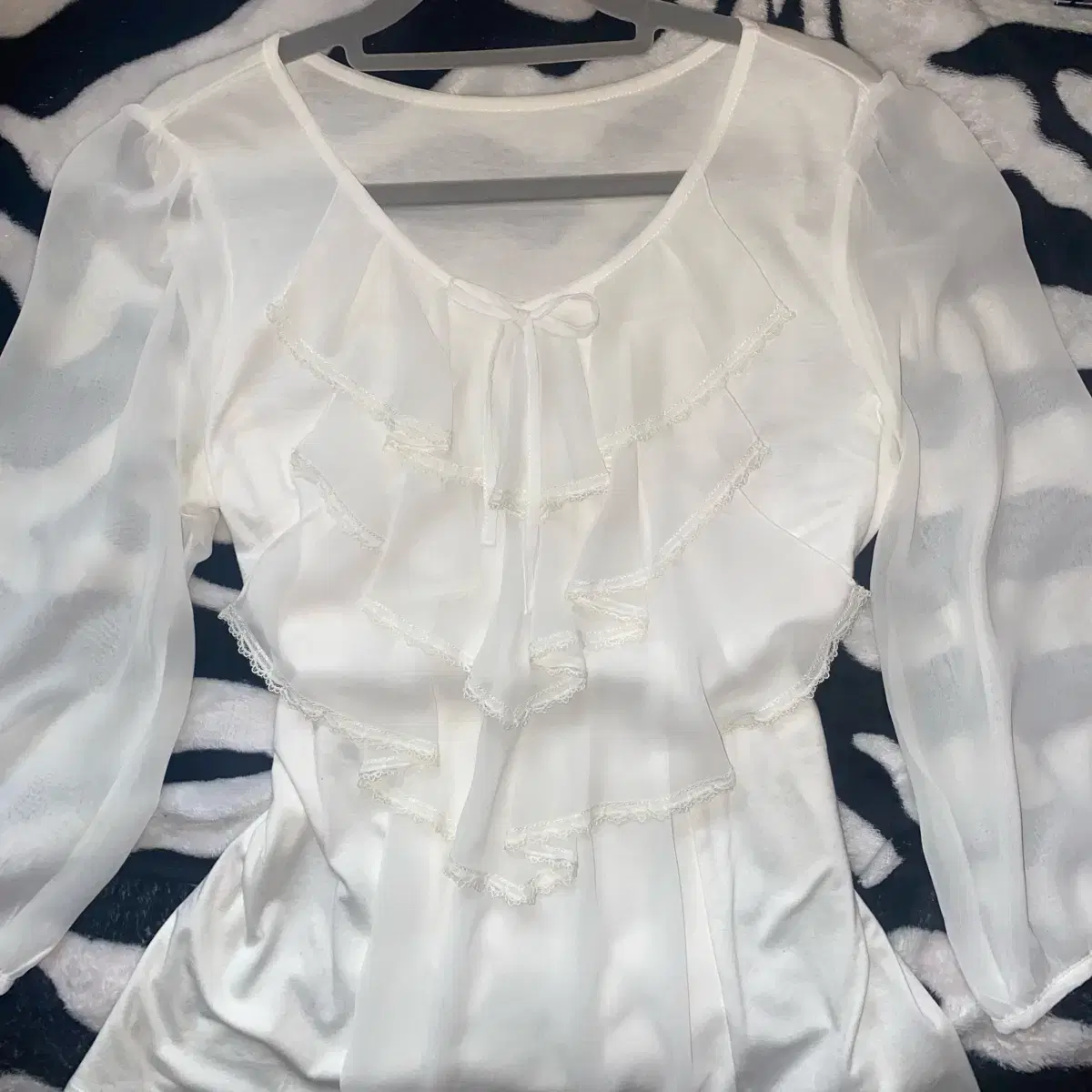 Chouchou Cherry Himegyaru Lace Blouse