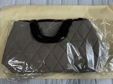 THE NORTH FACE 그레이 퀼팅 핸드백