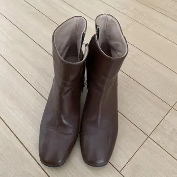 브라운 가죽 부츠 힐 5cm